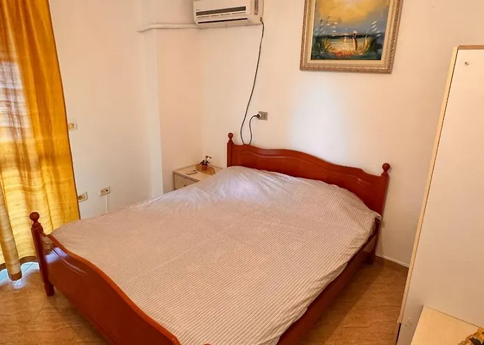 3 Durrës